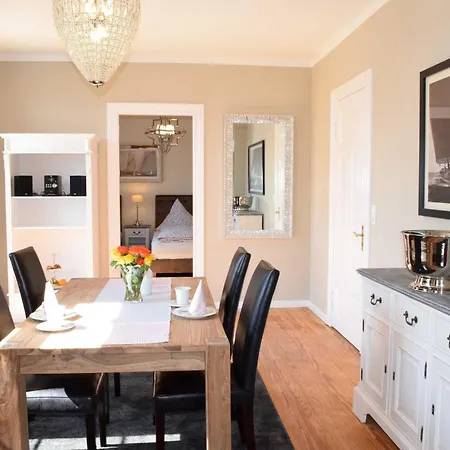 Park Ocean Apartment *